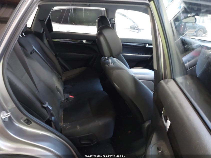 2014 Kia Sorento VIN 5XYKTDA78EG545965 IAAI salvage auction — REAR END, Salvage Title, sold $1,825 on 2026-07-09 (photo 8)