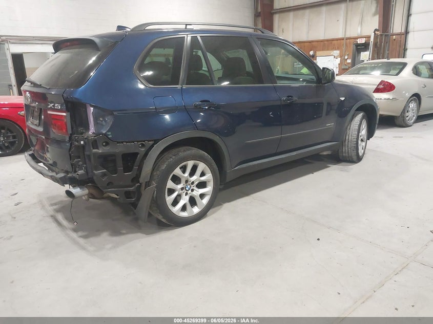 2011 BMW X5 VIN 5UXZV4C59BL406317 IAAI salvage auction — REAR END, Mv-907A (New York), sold $1,250 on 2026-07-08 (photo 4)