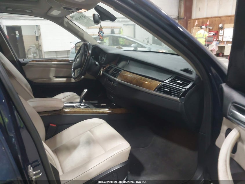 2011 BMW X5 VIN 5UXZV4C59BL406317 IAAI salvage auction — REAR END, Mv-907A (New York), sold $1,250 on 2026-07-08 (photo 5)