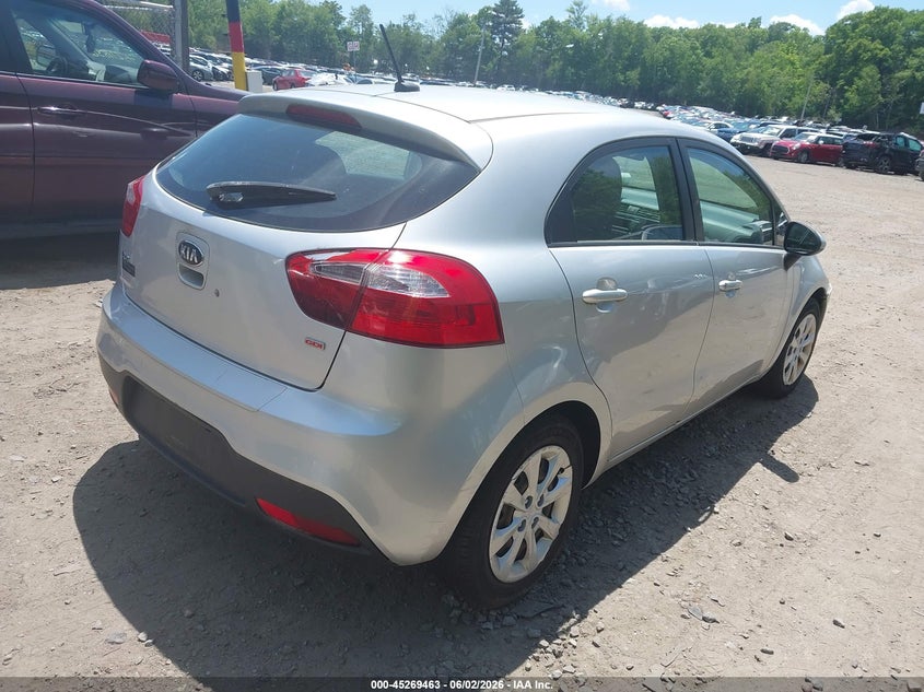 2013 Kia Rio VIN KNADM5A3XD6139399 IAAI salvage auction — NORMAL WEAR, Clear (Rhode Island), sold $250 on 2026-07-14 (photo 4)
