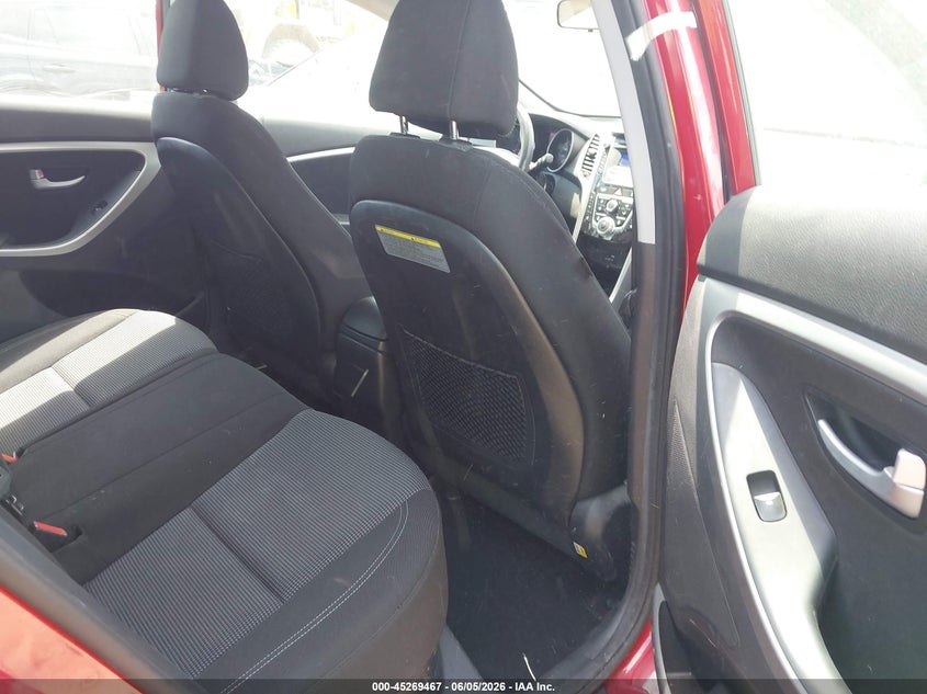 2016 Hyundai Elantra VIN KMHD35LH3GU302680 IAAI salvage auction — RIGHT SIDE, Salvage (Ohio), sold $50 on 2026-07-28 (photo 8)