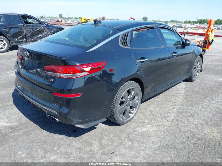 2019 Kia Optima VIN 5XXGT4L33KG368354 IAAI salvage auction — LEFT FRONT, Salvage Title, sold $1,500 on 2026-07-28 (photo 4)