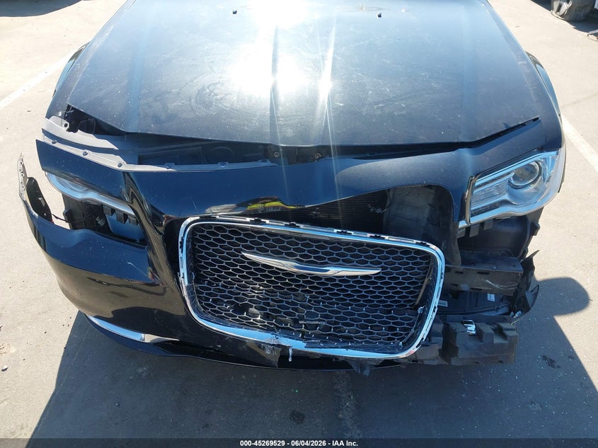 2016 Chrysler 300c VIN 2C3CCAEGXGH135786 IAAI salvage auction — FRONT END, Salvage Title, sold $1,850 on 2026-07-16 (photo 6)