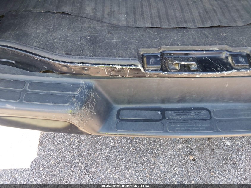 2018 Chevrolet Express 2500 VIN 1GCWGAFG1J1277168 IAAI salvage auction — NORMAL WEAR, Sf97 (Maryland), sold $7,000 on 2026-07-21 (photo 6)