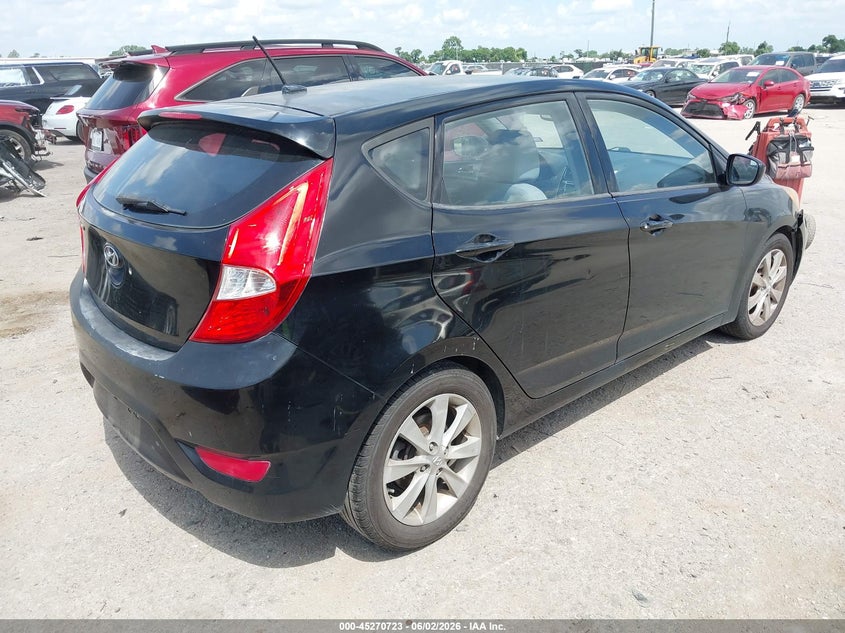 2012 Hyundai Accent VIN KMHCU5AE4CU022584 IAAI salvage auction — NORMAL WEAR, Clear (Montana), sold $550 on 2026-07-28 (photo 4)