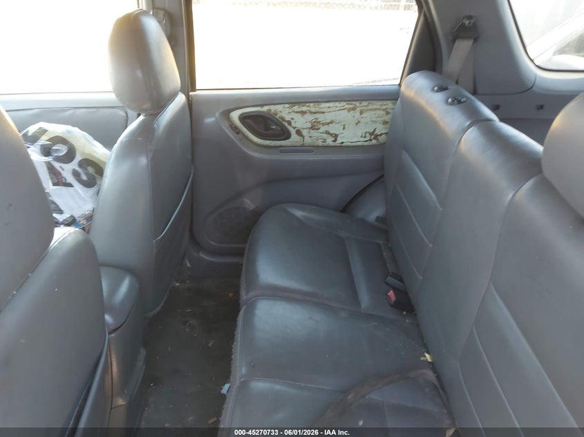 2002 Ford Escape VIN 1FMYU03172KD22682 IAAI salvage auction — NORMAL WEAR, Clear - Dealer Only (California), sold $275 on 2026-07-09 (photo 8)