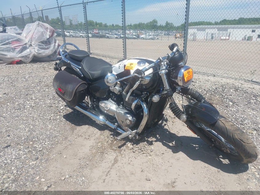 2019 Triumph motorcycle Bonneville VIN SMTD46HL6KT941625 IAAI salvage auction — BIOHAZARD/CHEMICAL, Salvage (Illinois), sold $1,000 on 2026-07-29 (photo 1)