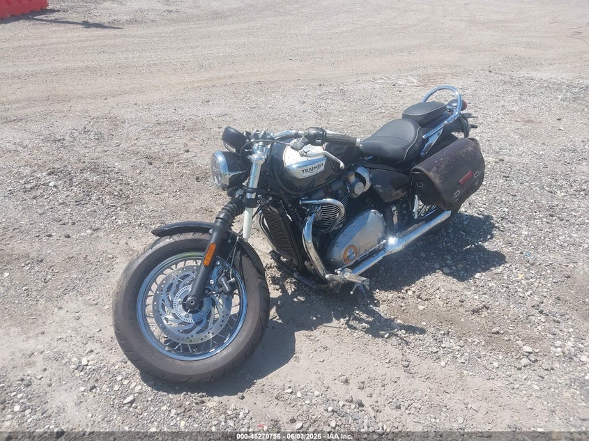 2019 Triumph motorcycle Bonneville VIN SMTD46HL6KT941625 IAAI salvage auction — BIOHAZARD/CHEMICAL, Salvage (Illinois), sold $1,000 on 2026-07-29 (photo 2)