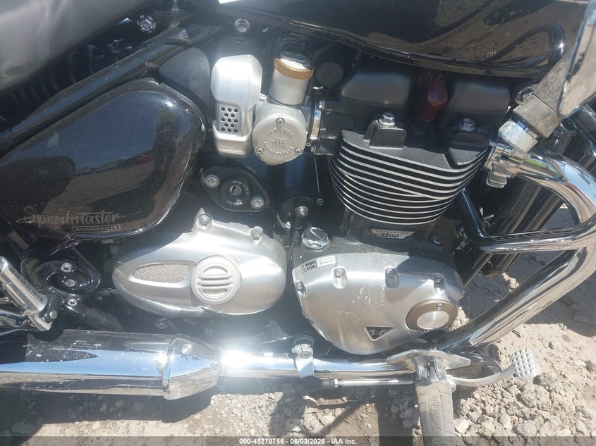 2019 Triumph motorcycle Bonneville VIN SMTD46HL6KT941625 IAAI salvage auction — BIOHAZARD/CHEMICAL, Salvage (Illinois), sold $1,000 on 2026-07-29 (photo 8)