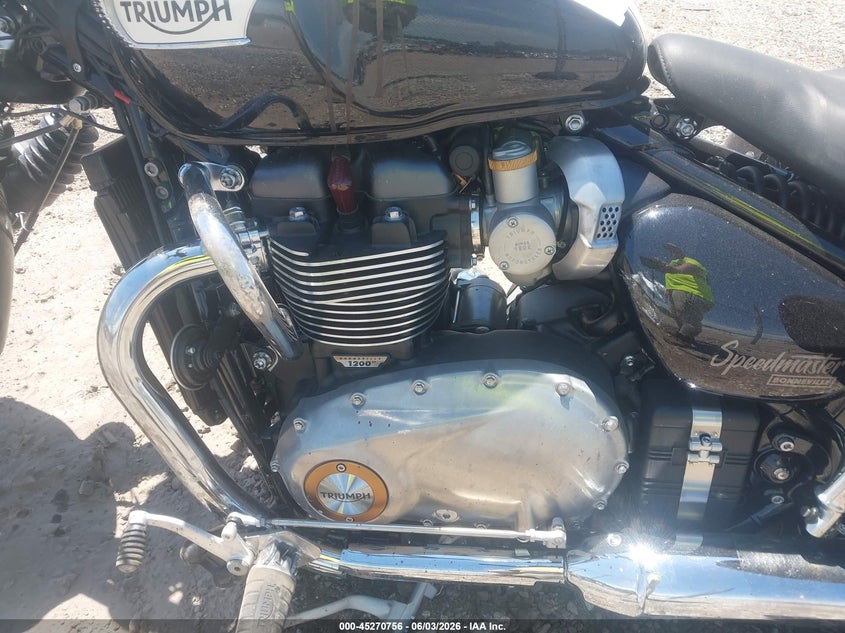 2019 Triumph motorcycle Bonneville VIN SMTD46HL6KT941625 IAAI salvage auction — BIOHAZARD/CHEMICAL, Salvage (Illinois), sold $1,000 on 2026-07-29 (photo 9)