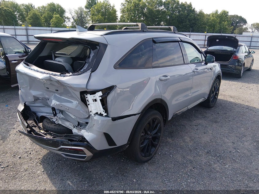 2022 Kia Sorento VIN 5XYRKDLF9NG121491 IAAI salvage auction — REAR END, Salvage Title, sold $8,800 on 2026-07-08 (photo 4)