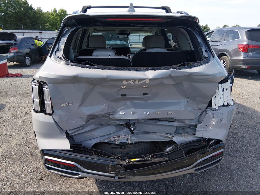 2022 Kia Sorento VIN 5XYRKDLF9NG121491 IAAI salvage auction — REAR END, Salvage Title, sold $8,800 on 2026-07-08 (photo 6)