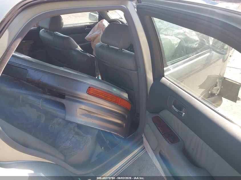 1997 Lexus Ls 400 VIN JT8BH28F2V0071745 IAAI salvage auction — BIO HAZARD, Salvage (Illinois), sold $375 on 2026-07-14 (photo 8)