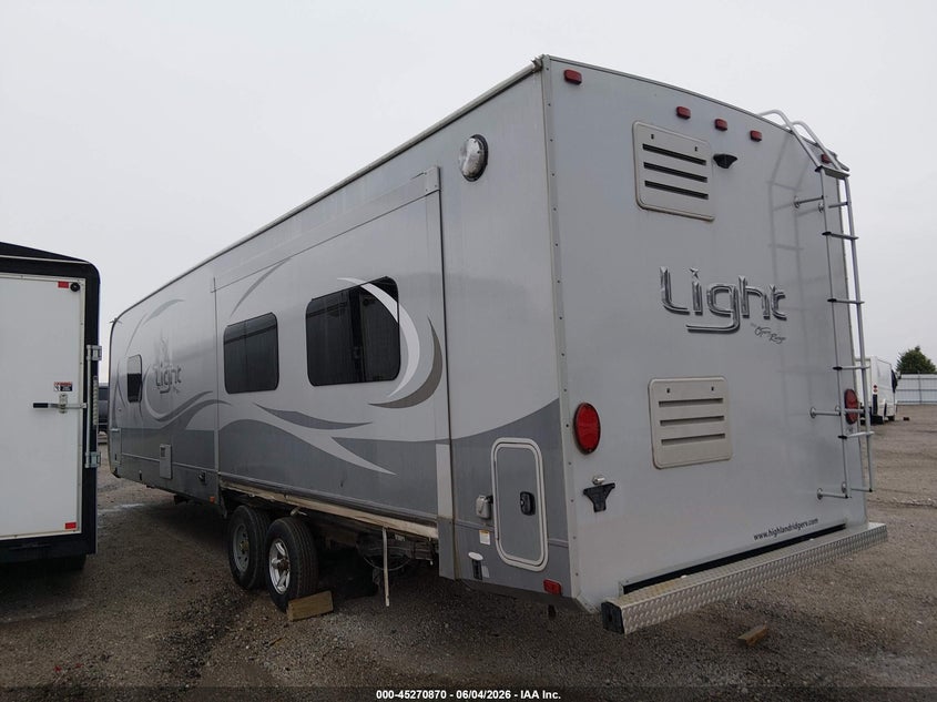 2015 Open range Rv VIN 58TTX3621F2018776 IAAI salvage auction — SIDE, Wait Title, sold $1,650 on 2026-09-23 (photo 3)