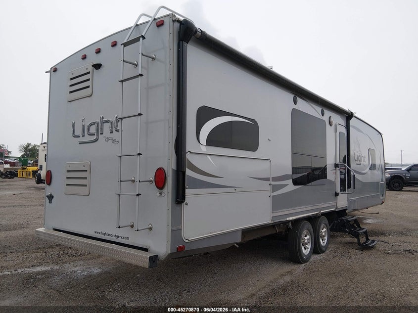 2015 Open range Rv VIN 58TTX3621F2018776 IAAI salvage auction — SIDE, Wait Title, sold $1,650 on 2026-09-23 (photo 4)