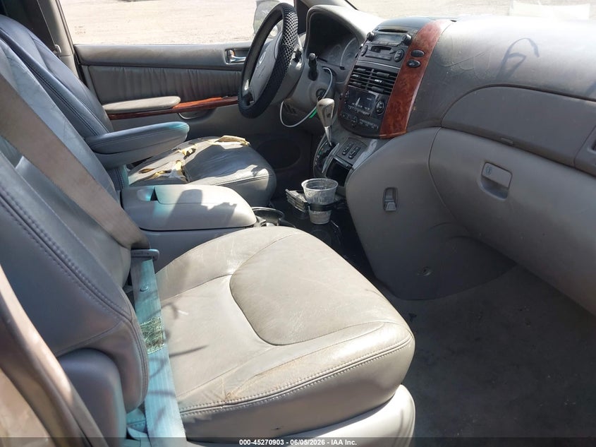 2004 Toyota Sienna VIN 5TDZA22C94S003862 IAAI salvage auction — FRONT & REAR, Mv-907A (New York), sold $500 on 2026-07-14 (photo 5)