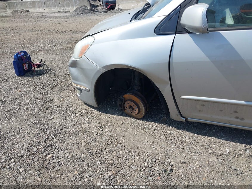 2004 Toyota Sienna VIN 5TDZA22C94S003862 IAAI salvage auction — FRONT & REAR, Mv-907A (New York), sold $500 on 2026-07-14 (photo 6)