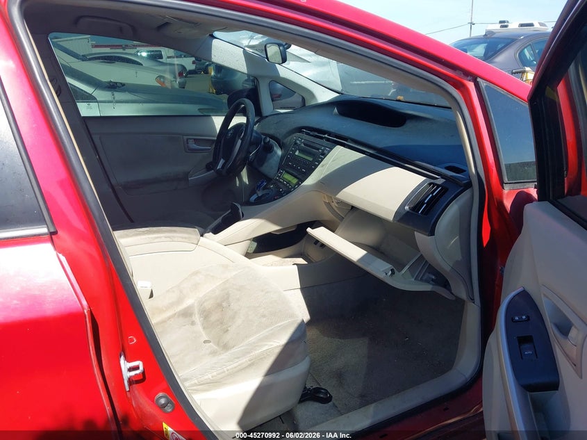 2011 Toyota Prius VIN JTDKN3DU1B0247247 IAAI salvage auction — NORMAL WEAR, Salvage Title - Dealer (California), sold $700 on 2026-07-09 (photo 5)