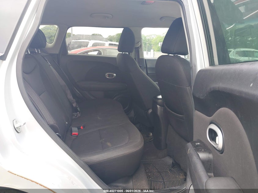2016 Kia Soul VIN KNDJP3A56G7818538 IAAI salvage auction — NORMAL WEAR, Salvage (Texas), sold $300 on 2026-07-29 (photo 8)