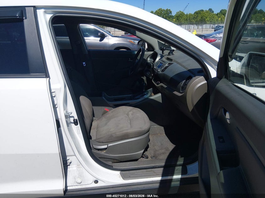 2013 Kia Sportage VIN KNDPBCA28D7478030 IAAI salvage auction — FRONT END, Salvage Title, sold $2,200 on 2026-07-15 (photo 5)