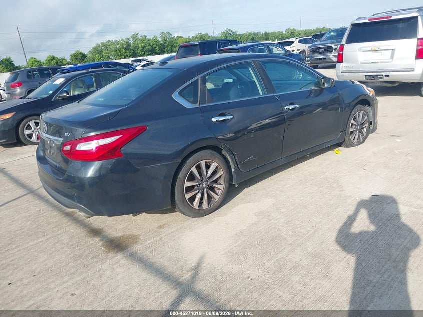 2017 Nissan Altima VIN 1N4AL3AP6HC115517 IAAI salvage auction — NORMAL WEAR, Clear (Louisiana), sold $875 on 2026-07-24 (photo 4)