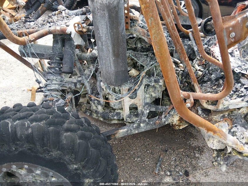 2017 Yamaha Yxz VIN 5Y4AN08Y8HA100540 IAAI salvage auction — TOTAL BURN, Clear (Oklahoma), sold $200 on 2026-07-14 (photo 8)