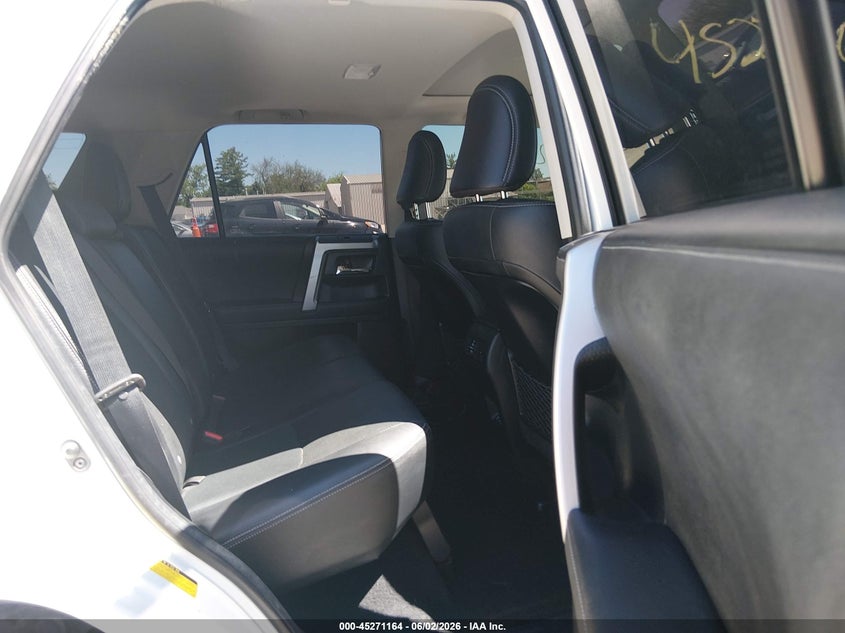 2021 Toyota 4runner VIN JTEKU5JR6M5841610 IAAI salvage auction — LEFT SIDE, Salvage Title, sold $25,675 on 2026-07-14 (photo 8)