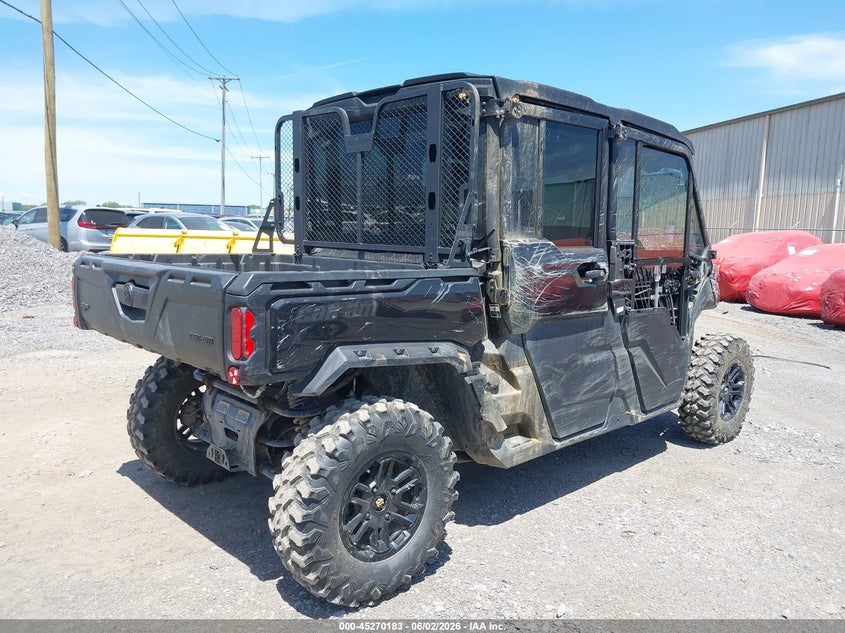 2025 Can-am/ brp Traxter VIN 3JBUUAX4XSK024907 IAAI salvage auction — RIGHT SIDE, Salvage Title, sold $17,250 on 2026-08-18 (photo 4)