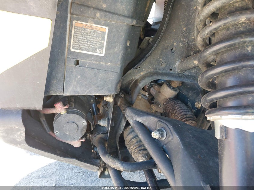 2025 Can-am/ brp Traxter VIN 3JBUUAX4XSK024907 IAAI salvage auction — RIGHT SIDE, Salvage Title, sold $17,250 on 2026-08-18 (photo 9)