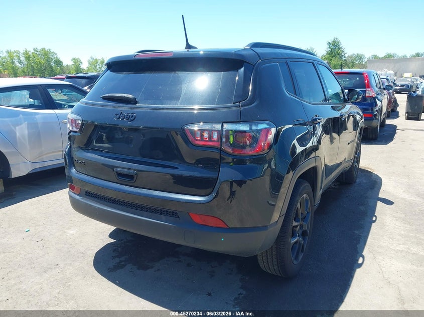 2024 Jeep Compass VIN 3C4NJDBNXRT583020 IAAI salvage auction — HAIL, Salvage (Ohio), sold $7,850 on 2026-07-28 (photo 4)