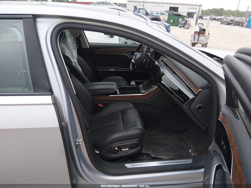 2021 Audi A8 VIN WAU8DAF80MN012357 IAAI salvage auction — RIGHT FRONT, Salvage (Illinois), sold $23,350 on 2026-07-20 (photo 5)