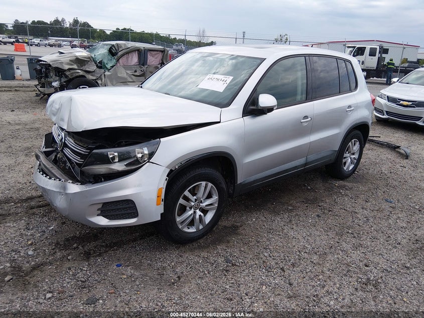2013 Volkswagen Tiguan VIN WVGAV3AX2DW586587 IAAI salvage auction — RIGHT FRONT, Salvage (South Carolina), sold $275 on 2026-07-08 (photo 2)