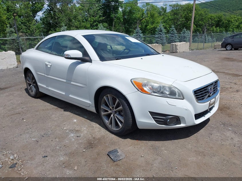 2011 Volvo C70 VIN YV1672MCXBJ119266 IAAI salvage auction — NORMAL WEAR, Clear (New Jersey), sold $600 on 2026-07-09 (photo 1)