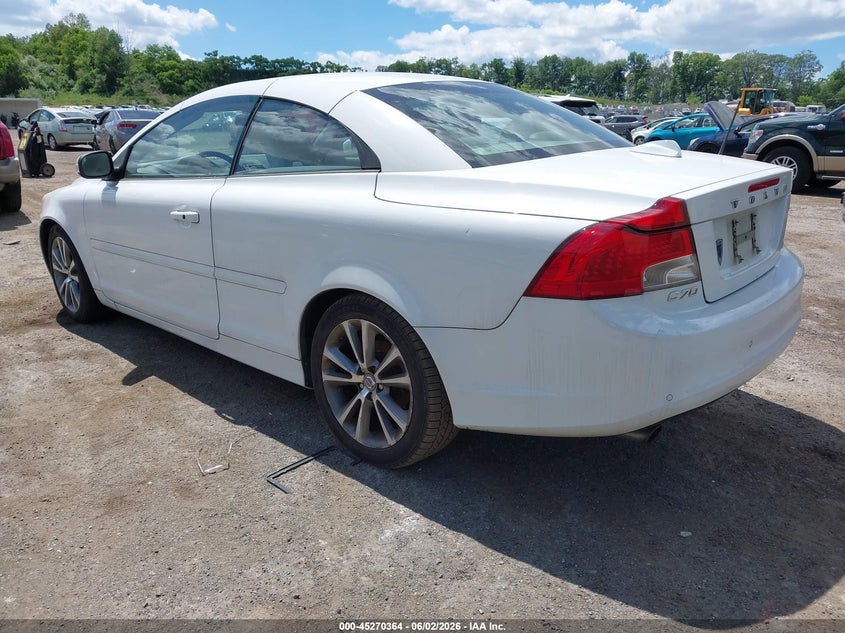 2011 Volvo C70 VIN YV1672MCXBJ119266 IAAI salvage auction — NORMAL WEAR, Clear (New Jersey), sold $600 on 2026-07-09 (photo 3)