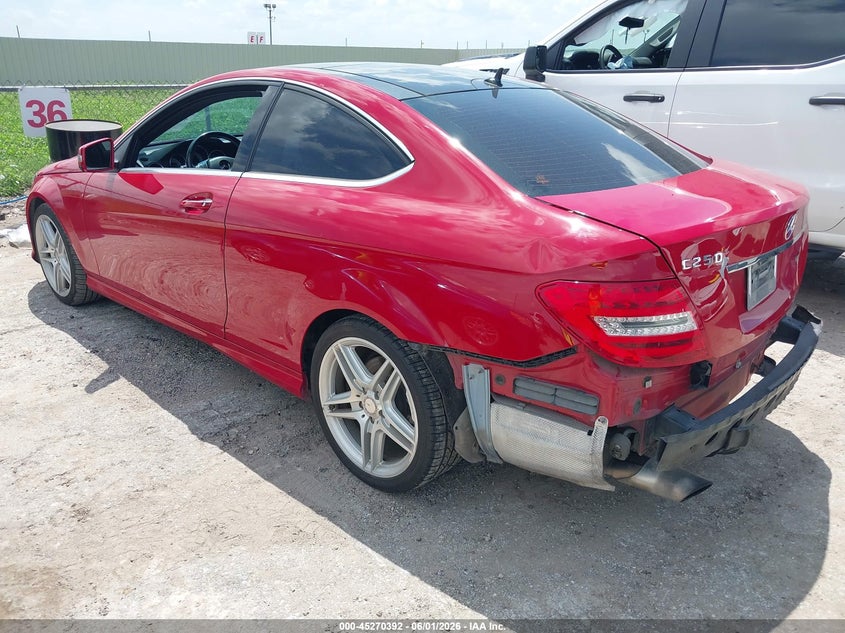 2013 Mercedes-benz C-klasse VIN WDDGJ4HB2DF943136 IAAI salvage auction — REAR END, Original (Texas), sold $3,950 on 2026-08-10 (photo 3)