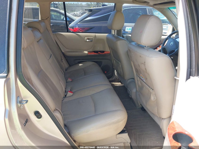 2007 Toyota Highlander VIN JTEEW21A470035413 IAAI salvage auction — LEFT SIDE, Clear (Massachusetts), sold $575 on 2026-07-10 (photo 8)