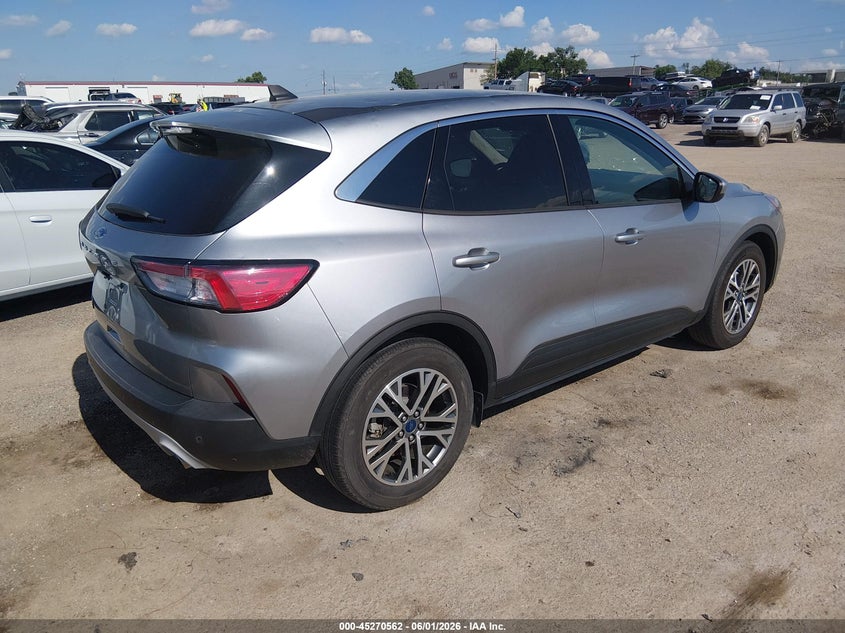 2022 Ford Escape VIN 1FMCU0H66NUA20565 IAAI salvage auction — HAIL, Clear (Oklahoma), sold $8,100 on 2026-07-28 (photo 4)