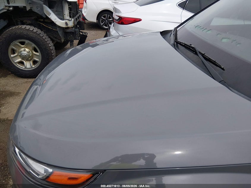 2022 Hyundai Venue VIN KMHRC8A33NU183895 IAAI salvage auction — HAIL, Salvage Title, sold $5,100 on 2026-08-01 (photo 6)