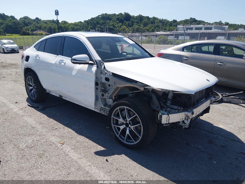 2023 Mercedes-benz Glc VIN W1N0J8EB0PG161996 IAAI salvage auction — FRONT END, Salvage (Illinois), sold $14,300 on 2026-08-21 (photo 1)