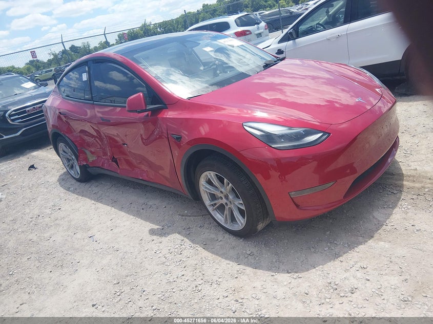 2023 Tesla Model y VIN 7SAYGDED2PF955964 IAAI salvage auction — RIGHT SIDE, Salvage Title, sold $7,800 on 2026-09-10 (photo 1)