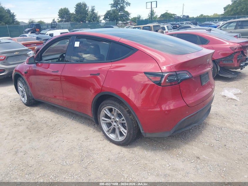 2023 Tesla Model y VIN 7SAYGDED2PF955964 IAAI salvage auction — RIGHT SIDE, Salvage Title, sold $7,800 on 2026-09-10 (photo 3)