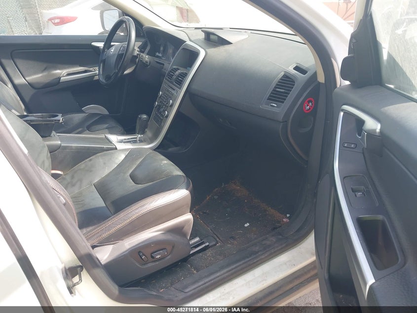 2010 Volvo Xc60 VIN YV4992DZ8A2082337 IAAI salvage auction — FRONT & REAR, Salvage (Idaho), sold $275 on 2026-07-20 (photo 5)