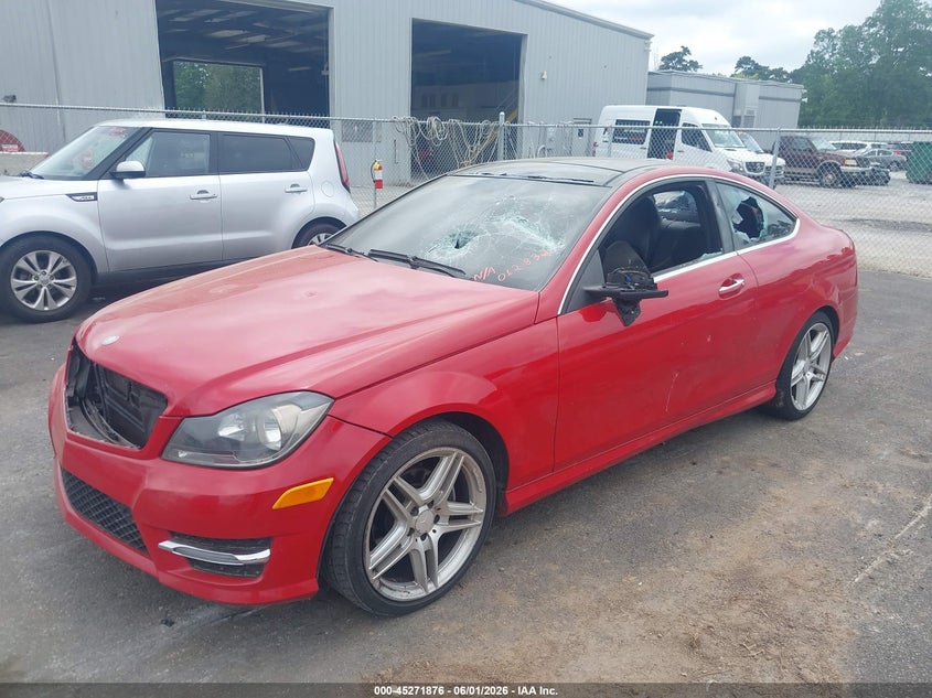 2013 Mercedes-benz C class VIN WDDGJ4HB7DG062832 IAAI salvage auction — FRONT END, Clear (Alabama), sold $25 on 2026-08-05 (photo 2)