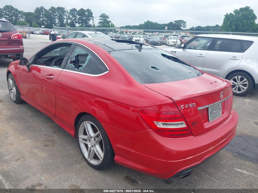 2013 Mercedes-benz C class VIN WDDGJ4HB7DG062832 IAAI salvage auction — FRONT END, Clear (Alabama), sold $25 on 2026-08-05 (photo 3)