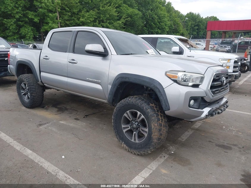 2017 Toyota Tacoma VIN 5TFCZ5AN3HX077605 IAAI salvage auction — FRONT END, Salvage (North Carolina), sold $8,300 on 2026-07-31 (photo 1)