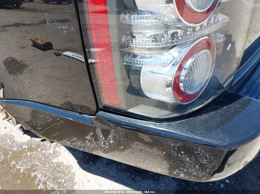 2010 Land rover RANGE ROVER VIN SALMF1E45AA308092 IAAI salvage auction — NORMAL WEAR, Clear (New Mexico), sold $275 on 2026-07-13 (photo 6)