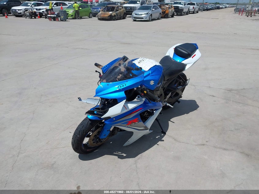 2009 Suzuki Gsx-r750 VIN JS1GR7LAX92102399 IAAI salvage auction — FRONT END, Salvage (Texas), sold $1,750 on 2026-07-07 (photo 2)