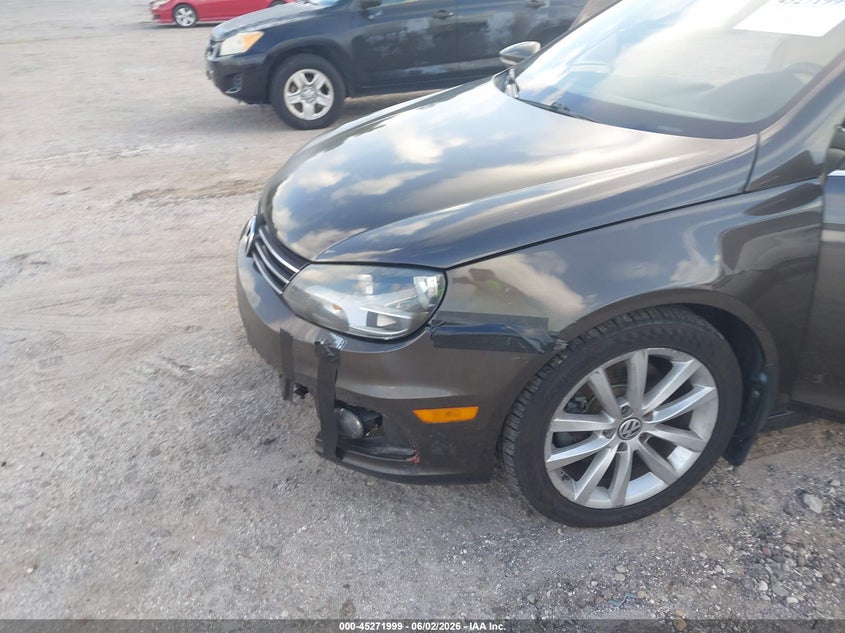 2012 Volkswagen Eos VIN WVWBW7AH8CV020072 IAAI salvage auction — FRONT END, Salvage Title, sold $425 on 2026-07-09 (photo 6)