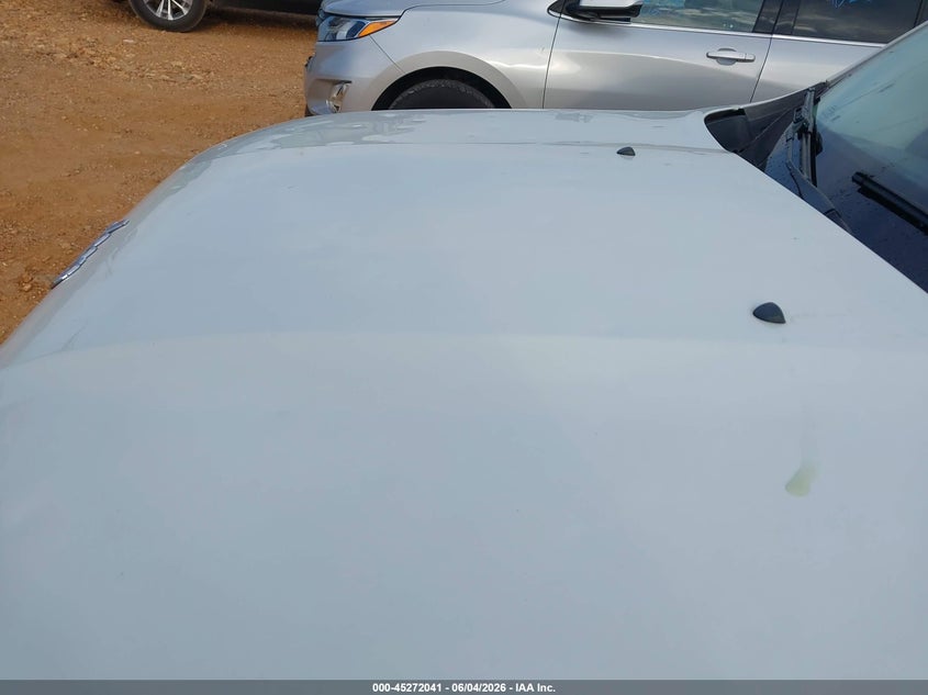 2017 Jeep Renegade VIN ZACCJBBB9HPG48494 IAAI salvage auction — HAIL, Salvage Title, sold $1,875 on 2026-07-13 (photo 6)