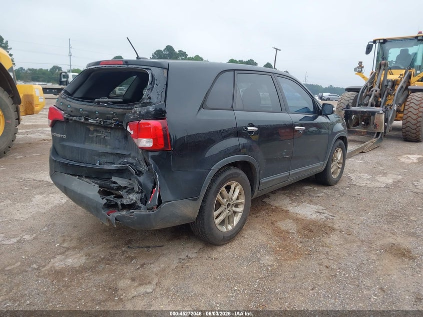 2014 Kia Sorento VIN 5XYKT3A61EG428651 IAAI salvage auction — REAR END, Salvage Title, sold $425 on 2026-07-16 (photo 4)